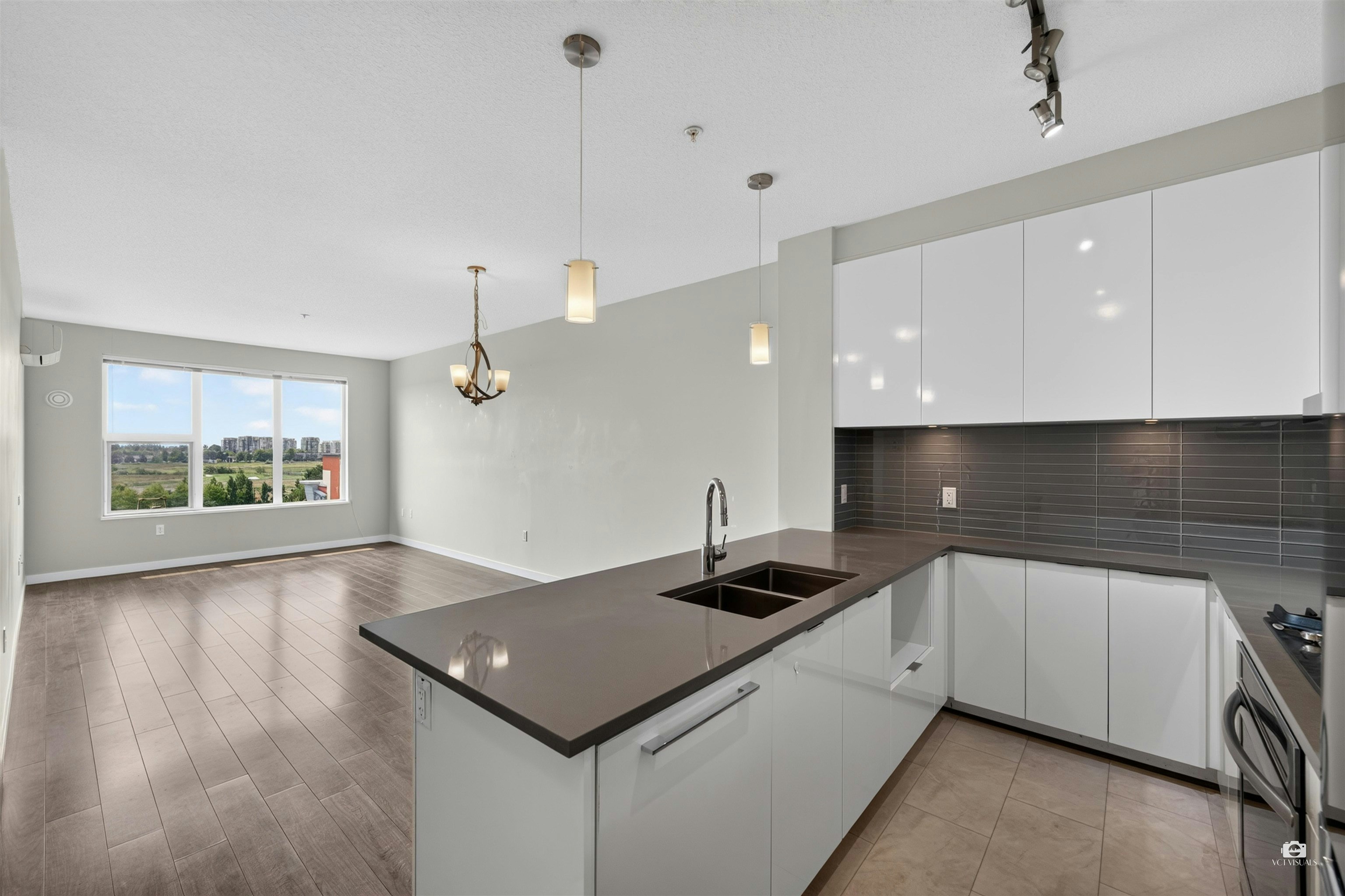 603-9399 Alexandra Road - 5