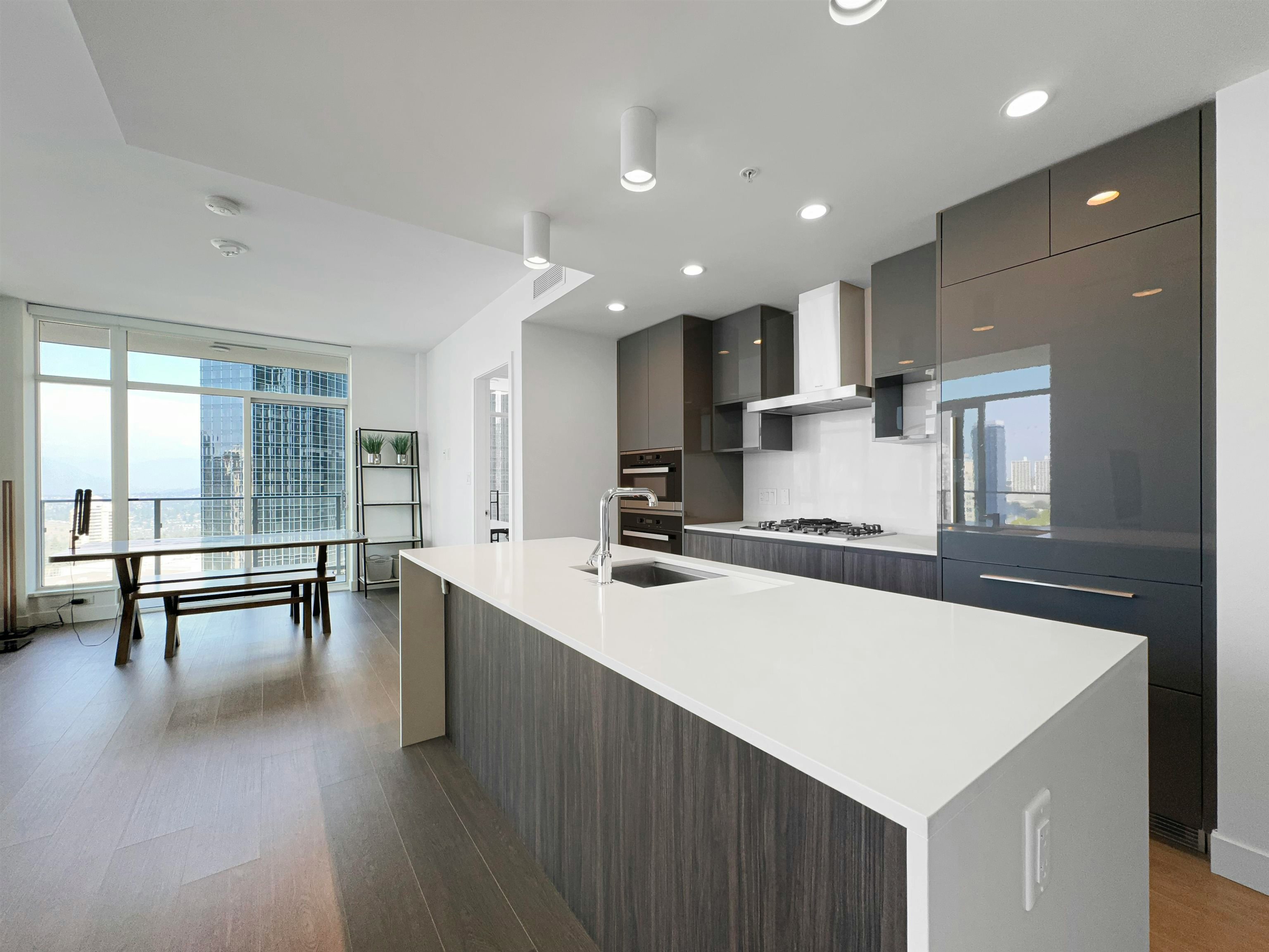 19xx-6511 Sussex Avenue, Burnaby, BC, V5H 0K5 - 4