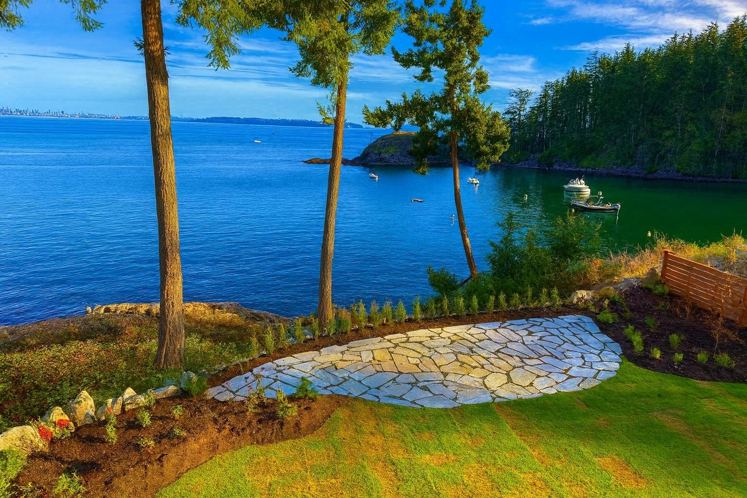 239 Shore Lane, Bowen Island, BC, V0N 1G2 - 2