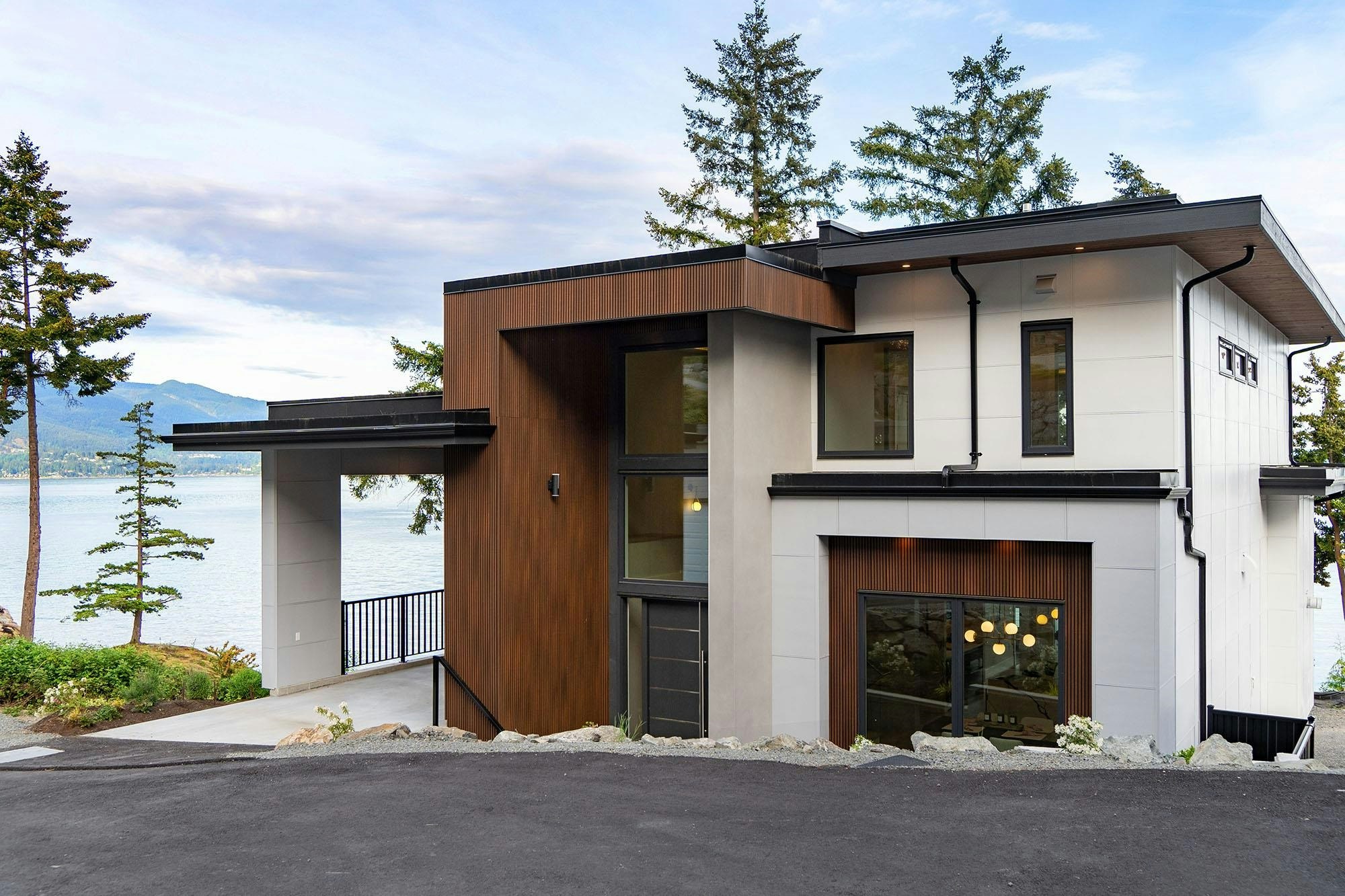 239 Shore Lane, Bowen Island, BC, V0N 1G2 - 4