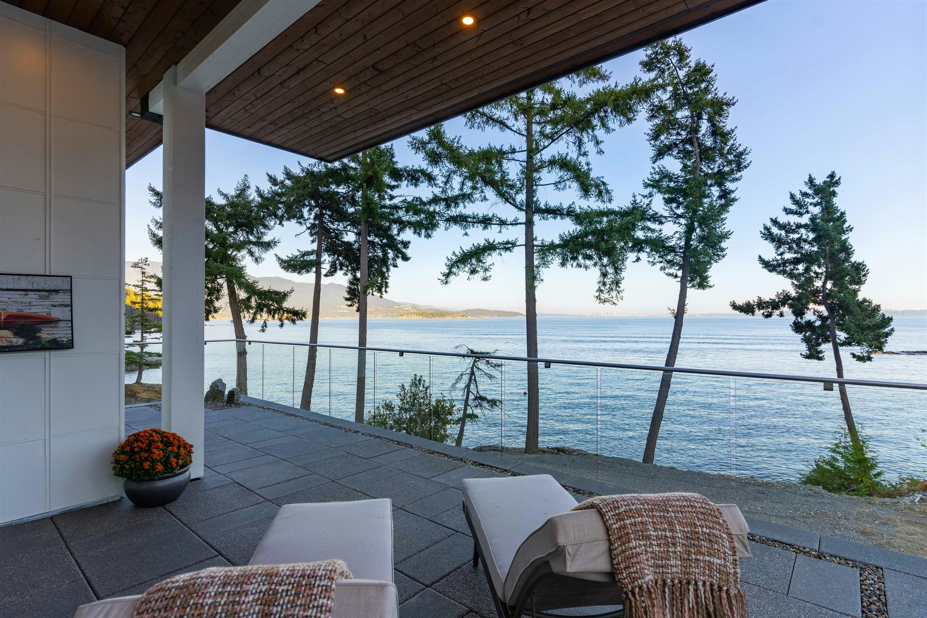 239 Shore Lane, Bowen Island, BC, V0N 1G2 - 3