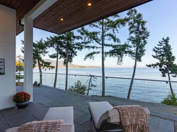 239 Shore Lane, Bowen Island, BC, V0N 1G2 - 3