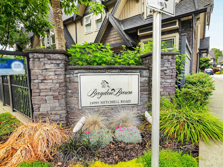 25-19095 Mitchell Road, Pitt Meadows, BC, V3Y 0G2