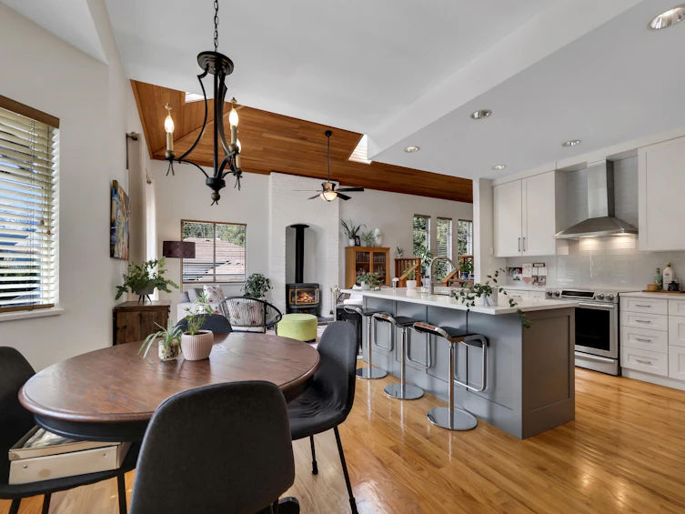 1014 Lanark Place, Squamish, BC, V0N 1T0 - 7