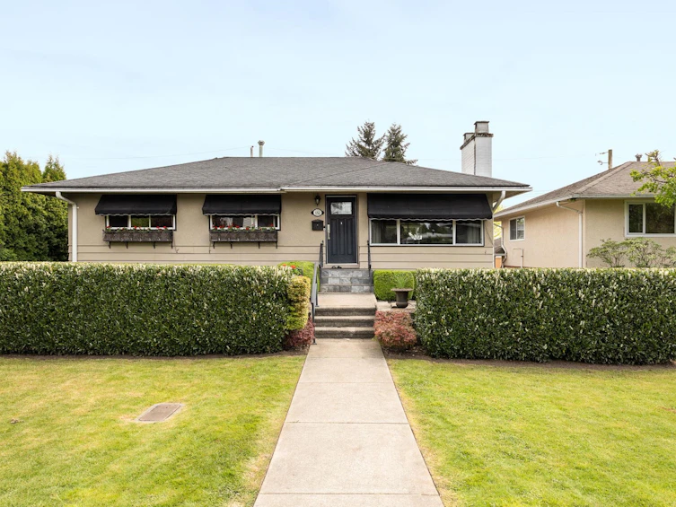152 Harvey Street, New Westminster, BC, V3L 4G2