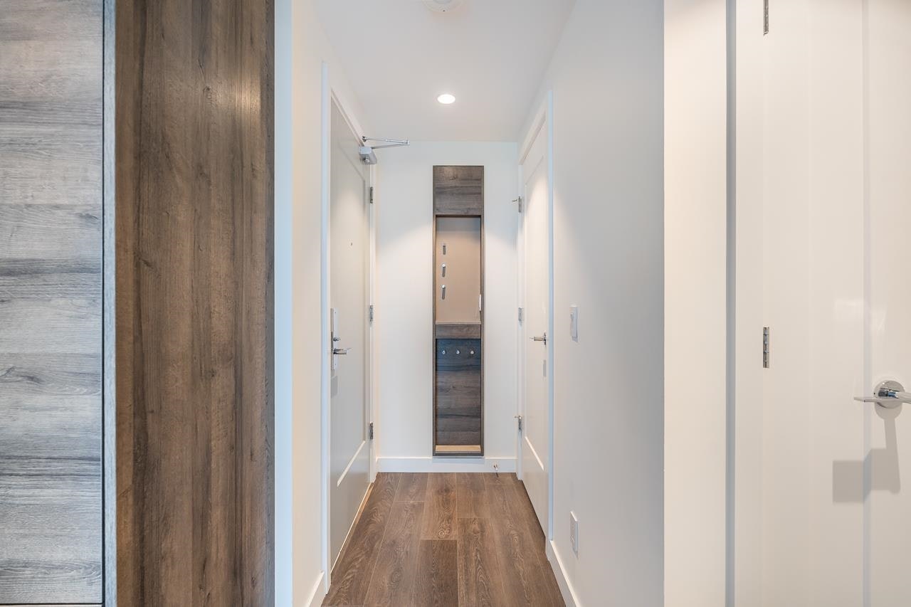 2001-1045 Austin Avenue, Coquitlam, BC, V3K 0G9 - 21