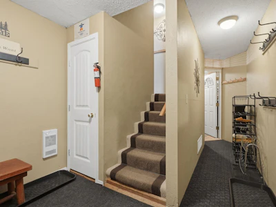 1-20944 Snowflake Crescent - 4