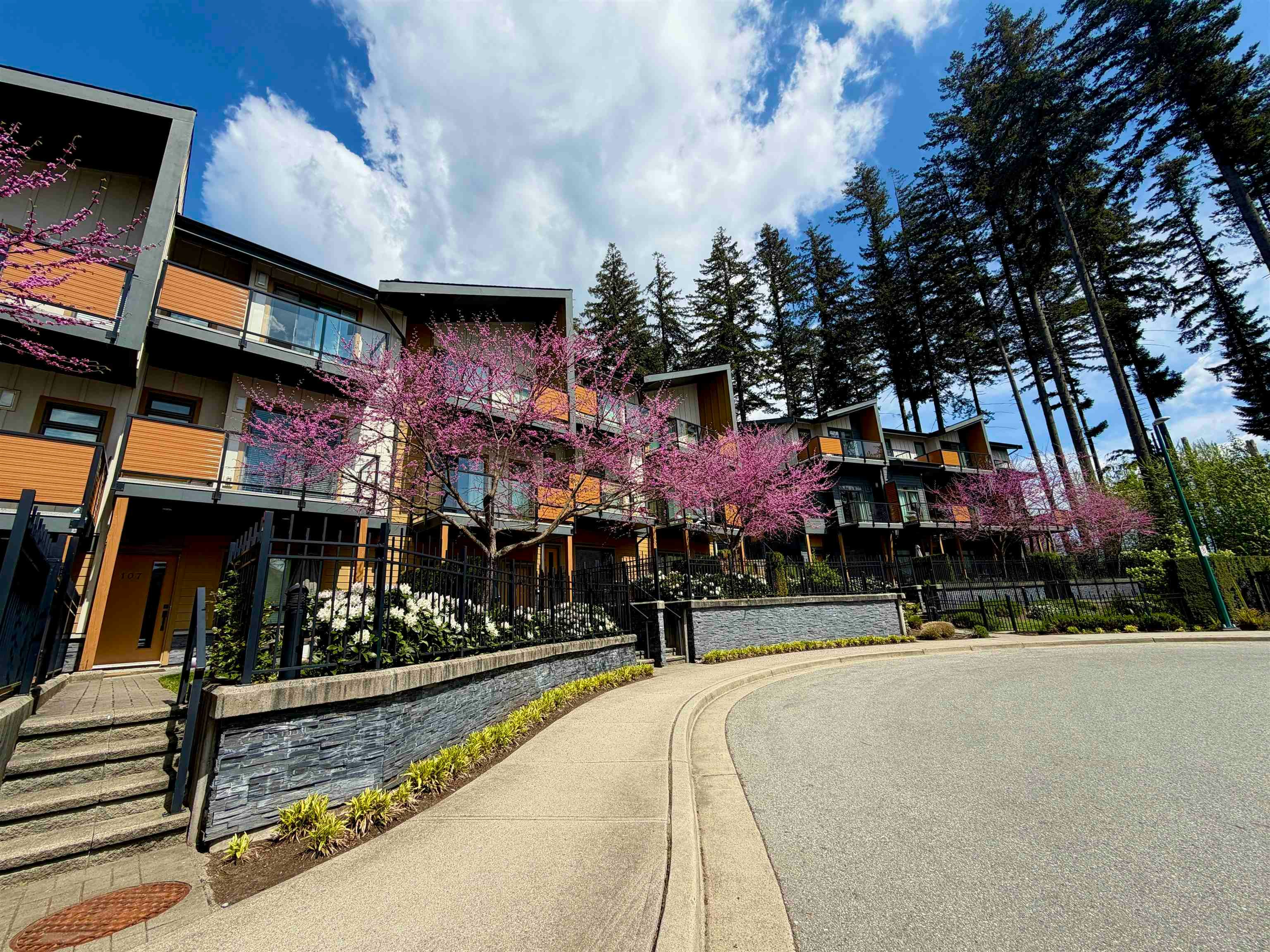 107-3525 Chandler Street, Coquitlam, BC, V3E 0L9
