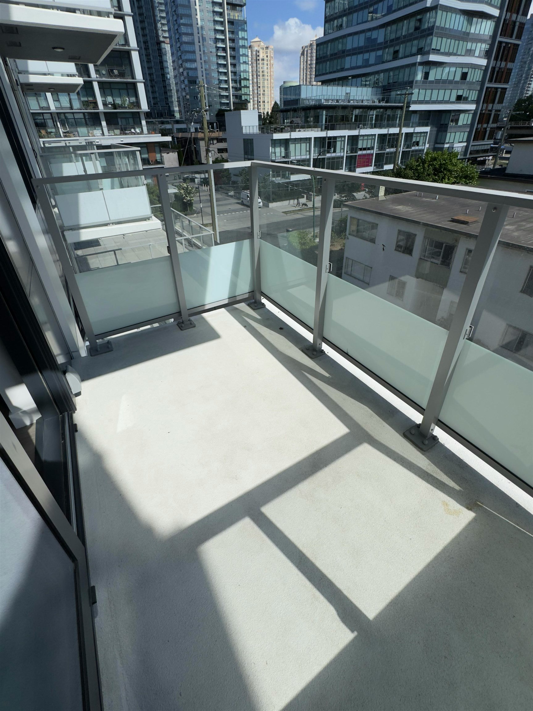 4**-6608 Sussex Avenue, Burnaby, BC, V5H 0M3 - 25