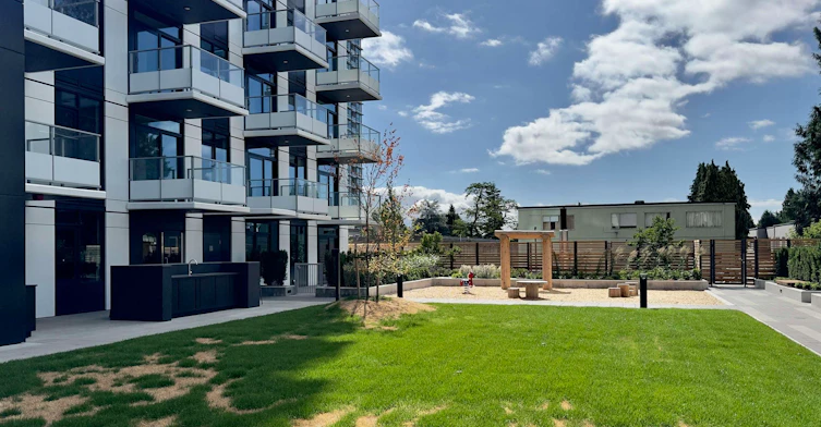 4**-6608 Sussex Avenue, Burnaby, BC, V5H 0M3 - 32