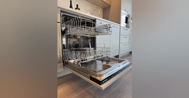 4**-6608 Sussex Avenue, Burnaby, BC, V5H 0M3 - 18