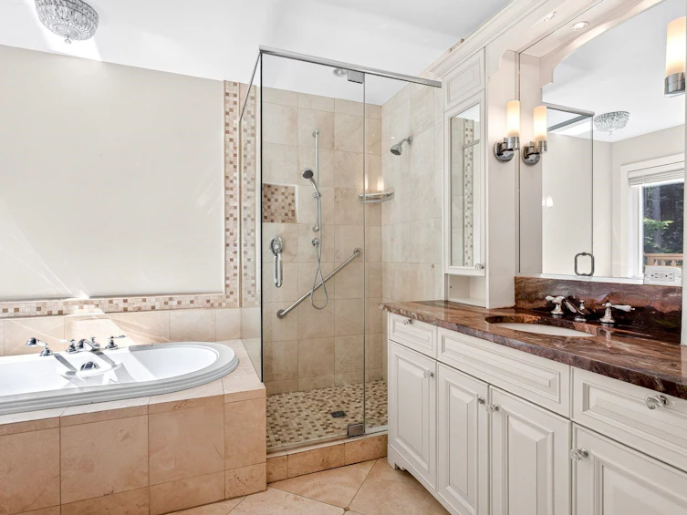 5600 Grousewoods Place, North Vancouver, BC, V7R 4T4 - 19