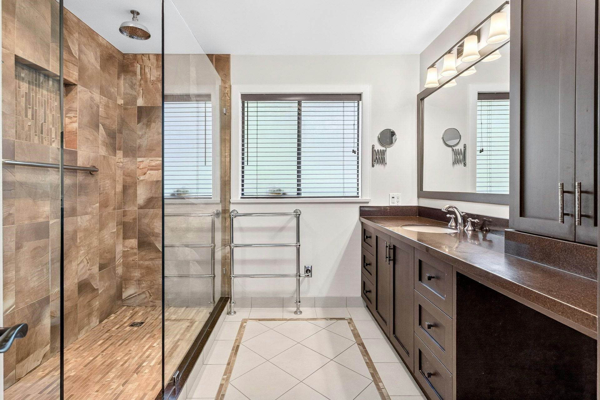 5600 Grousewoods Place, North Vancouver, BC, V7R 4T4 - 23