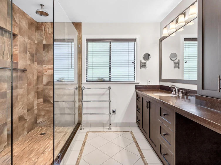 5600 Grousewoods Place, North Vancouver, BC, V7R 4T4 - 23