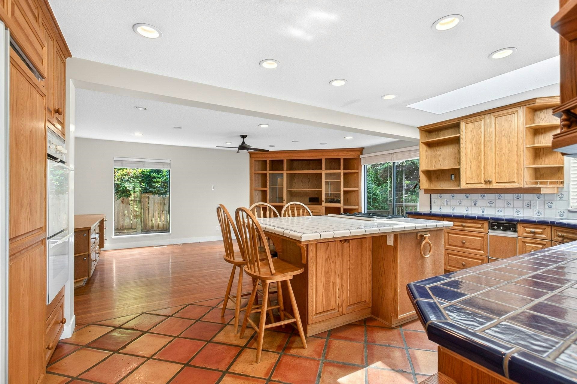 5600 Grousewoods Place, North Vancouver, BC, V7R 4T4 - 11
