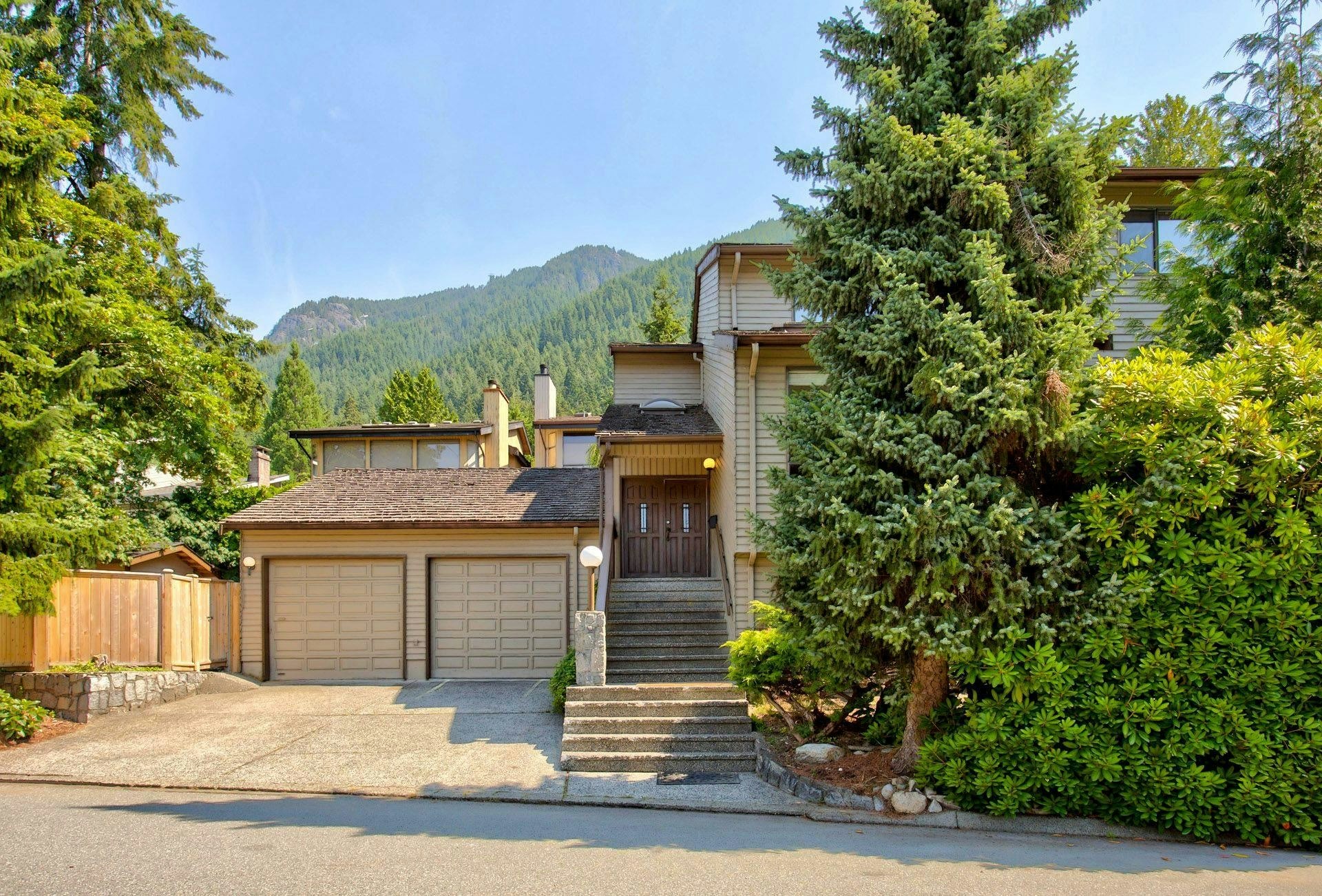 5600 Grousewoods Place, North Vancouver, BC, V7R 4T4 - 37