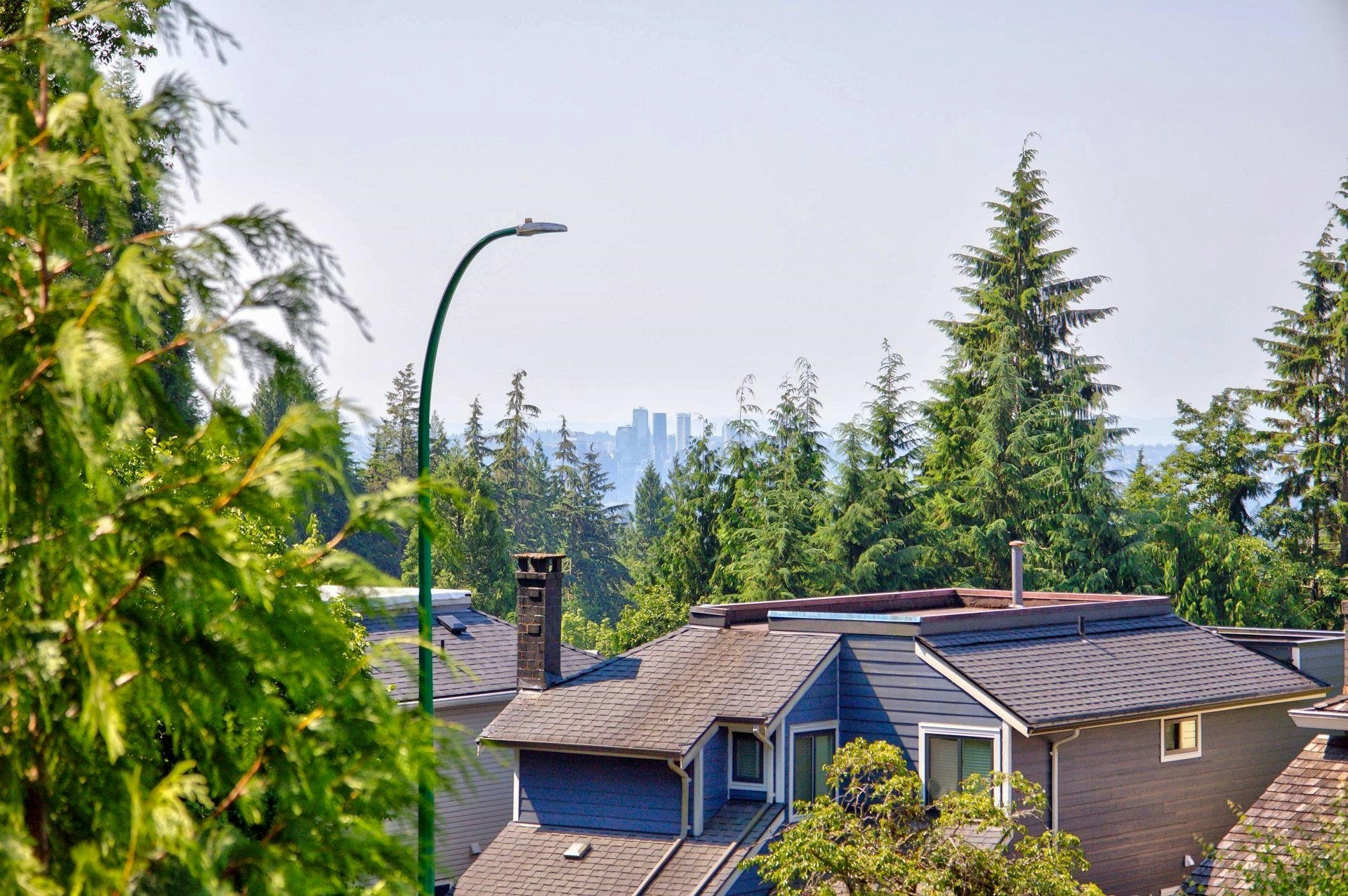 5600 Grousewoods Place, North Vancouver, BC, V7R 4T4 - 34