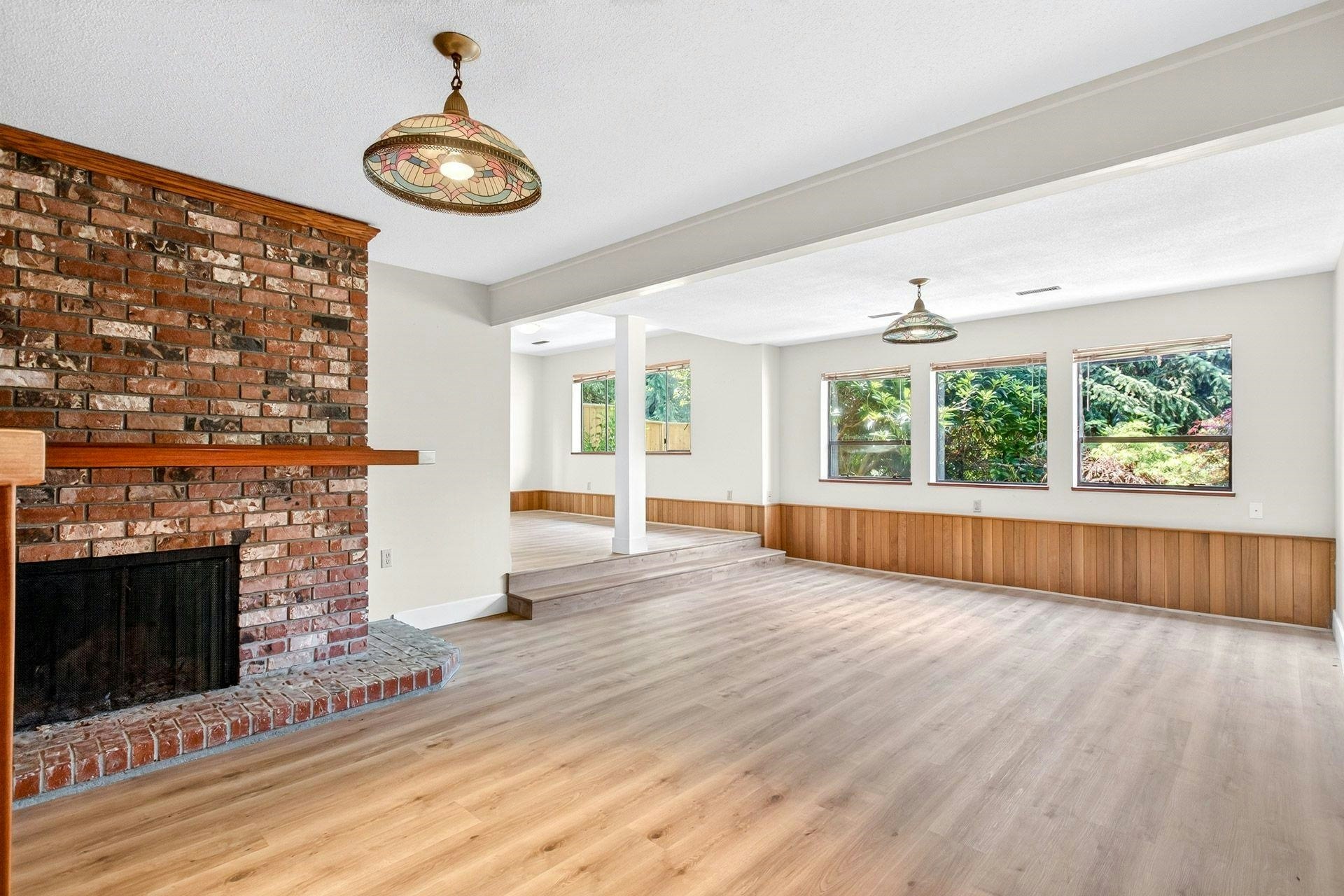5600 Grousewoods Place, North Vancouver, BC, V7R 4T4 - 3