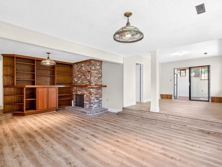 5600 Grousewoods Place, North Vancouver, BC, V7R 4T4 - 24