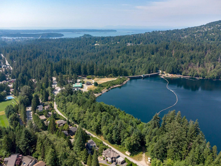 5600 Grousewoods Place, North Vancouver, BC, V7R 4T4 - 35