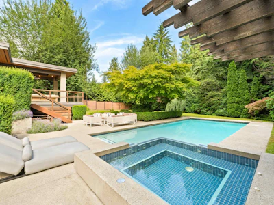 510 Eastcot Road - 4