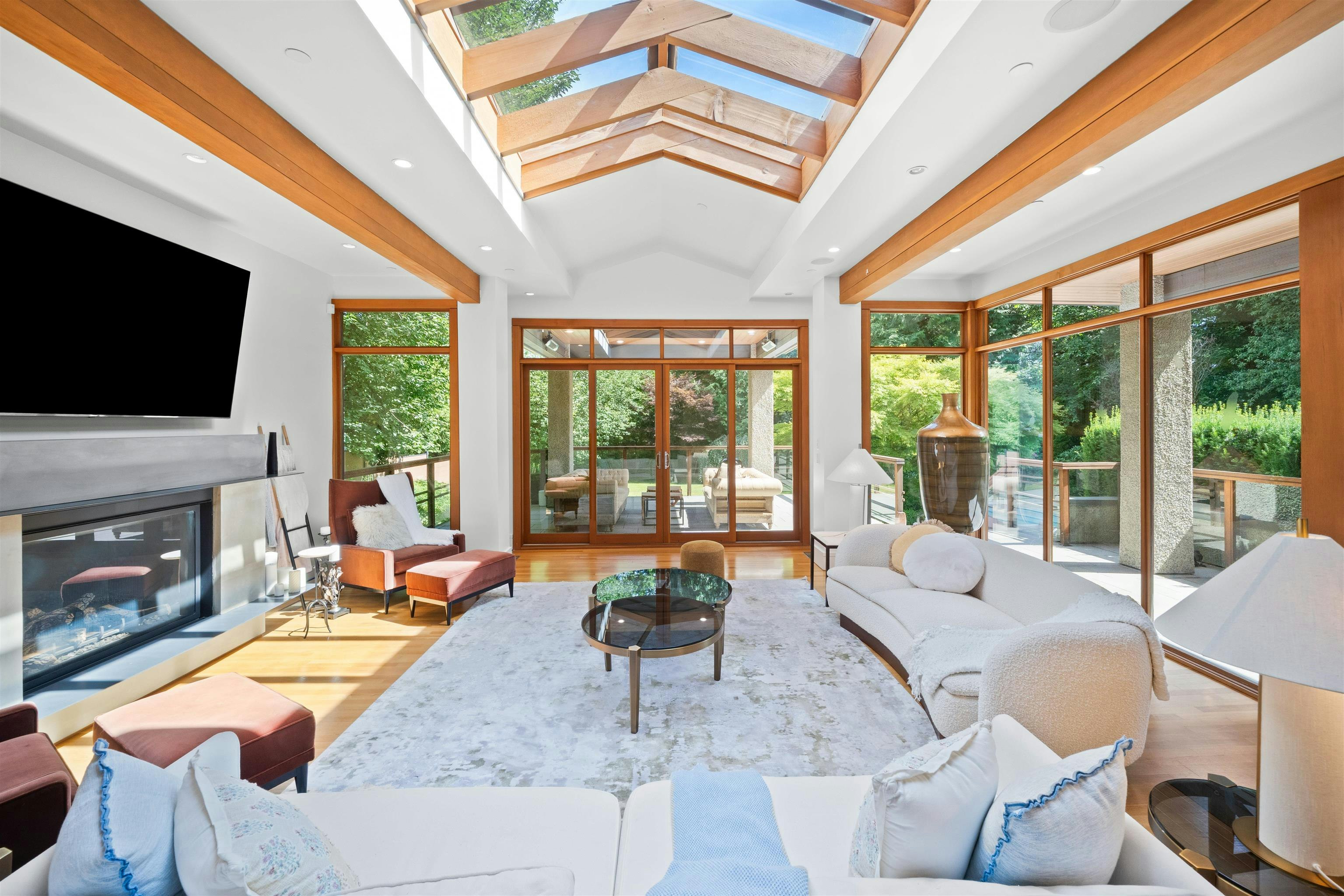 510 Eastcot Road - 2