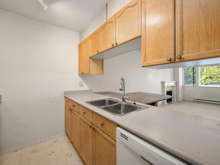 110-20350 54 Avenue, Langley, BC, V3A 8J4 - 8