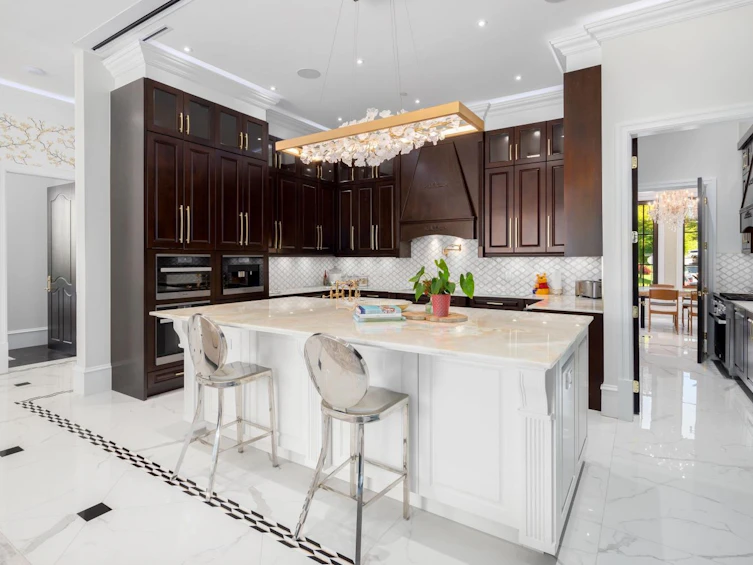 8483 Wiltshire Street, Vancouver, BC, V6P 5H6 - 11