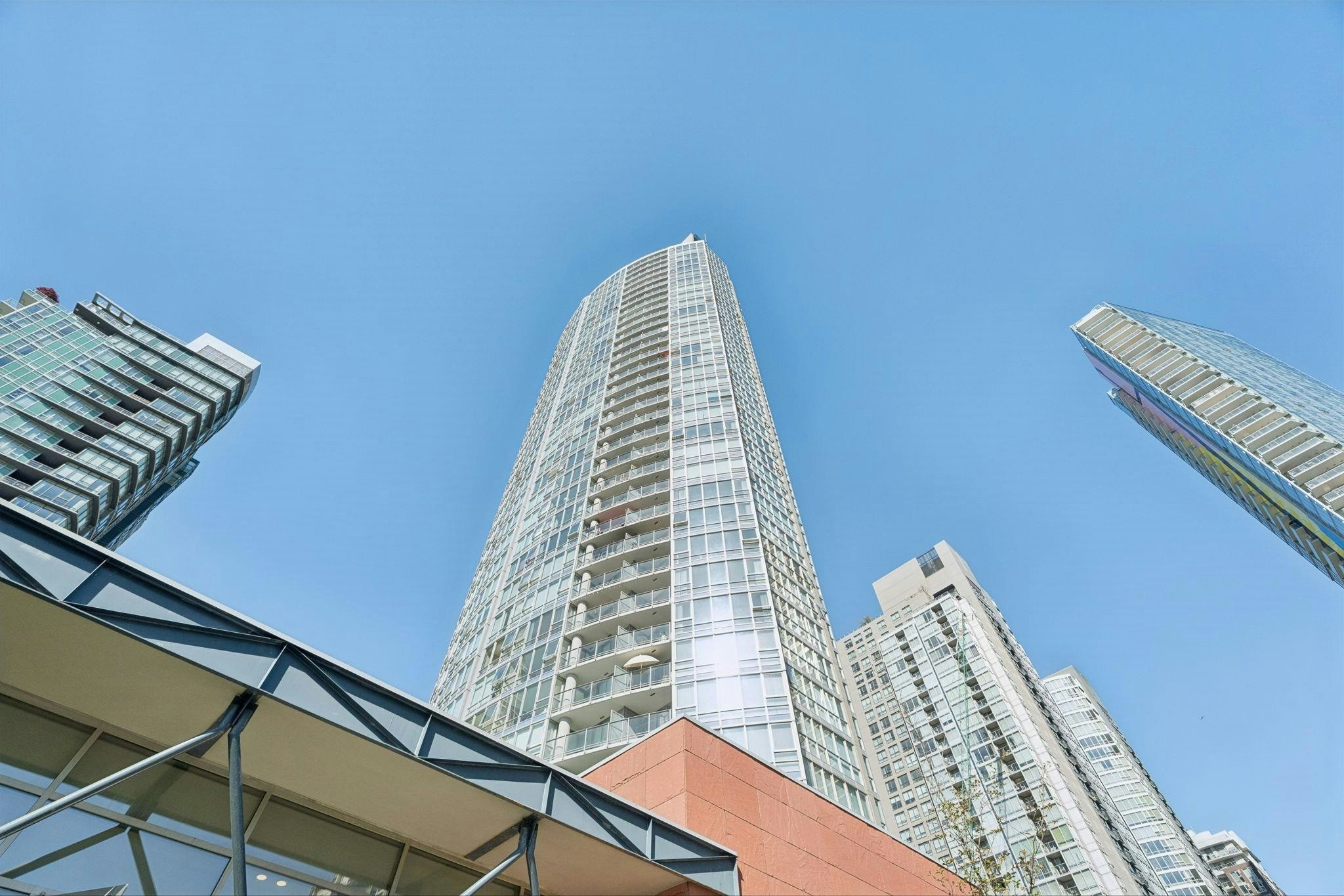 908-1408 Strathmore Mews, Vancouver, BC, V6Z 3A9
