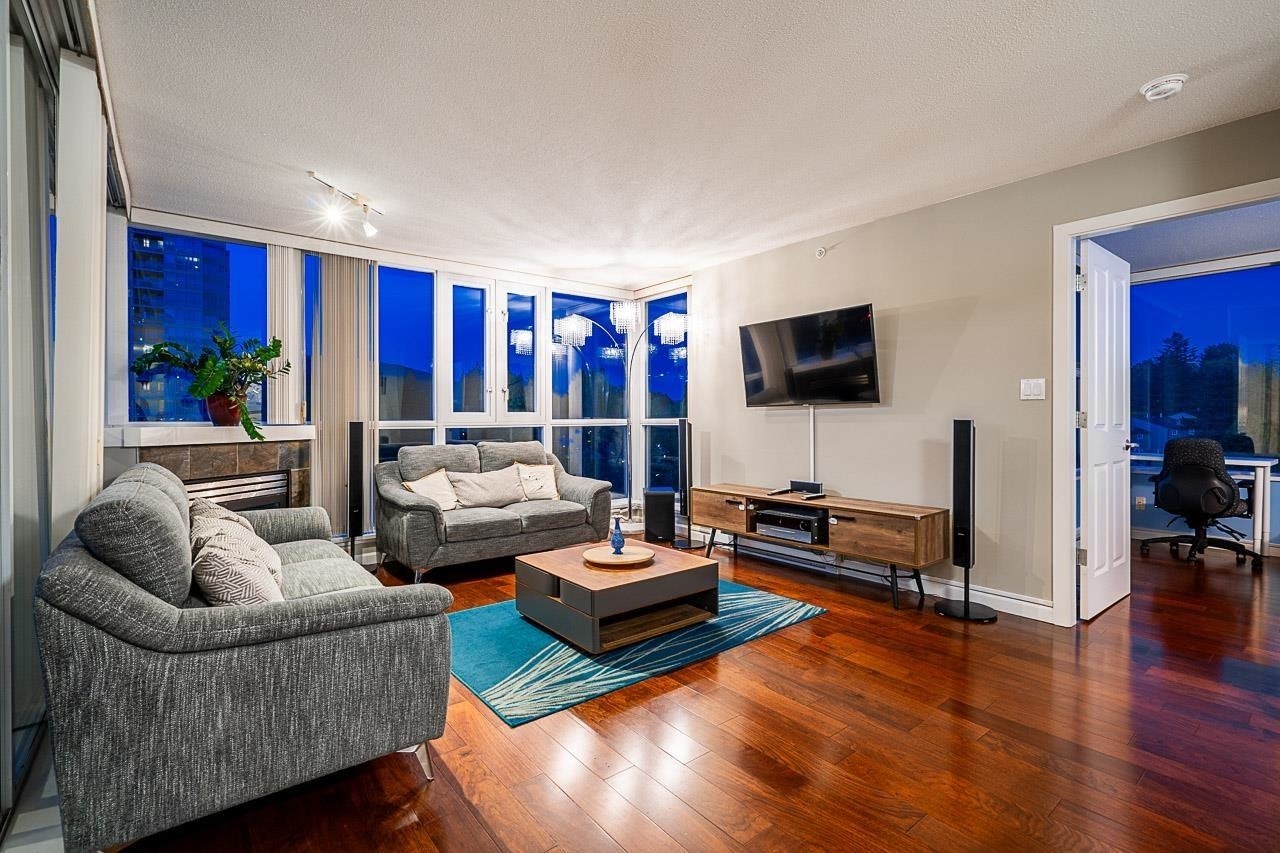 1105-235 Guildford Way, Port Moody, BC, V3H 5L8 - 5