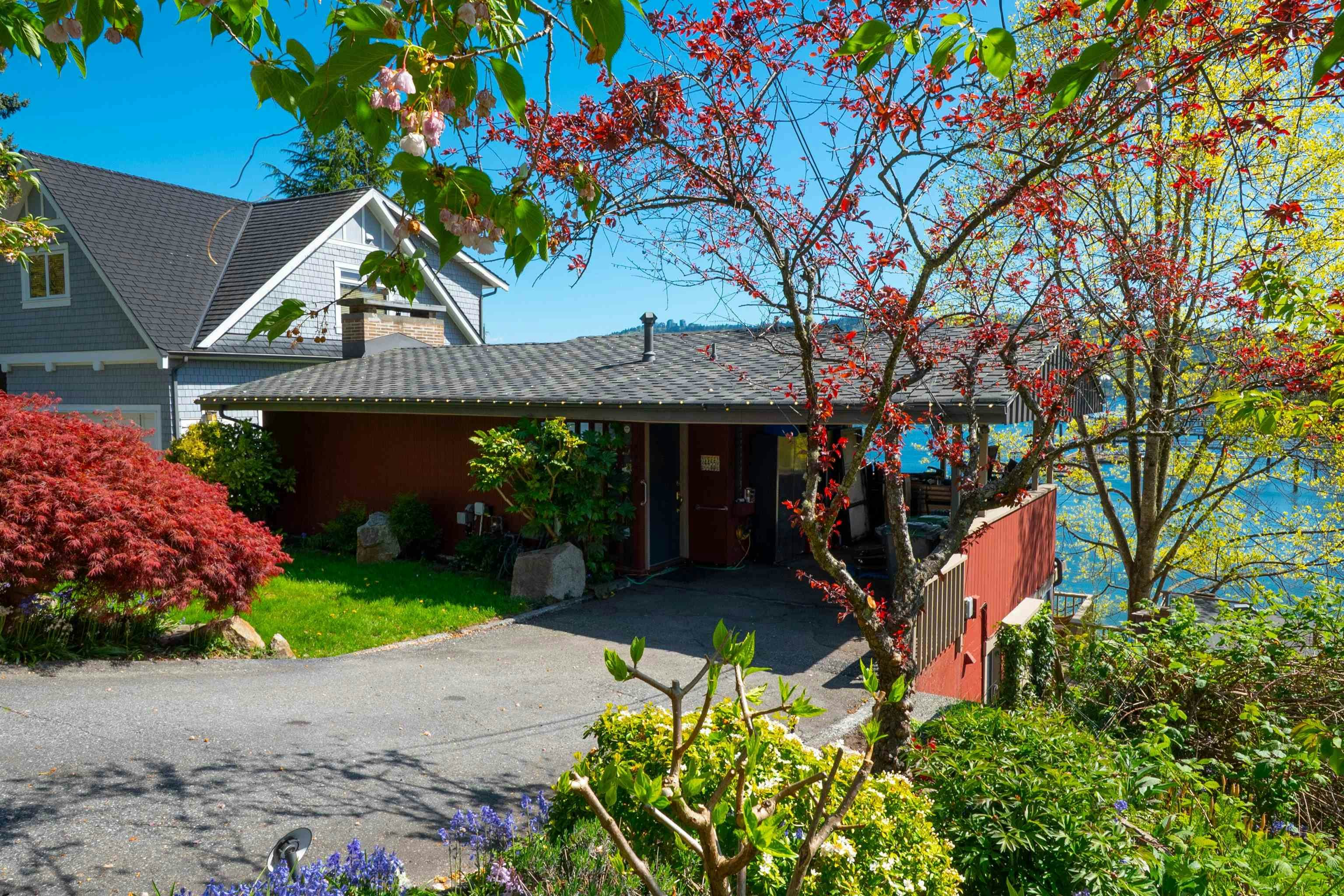 4455 Harris Place, North Vancouver, BC, V7G 1E9