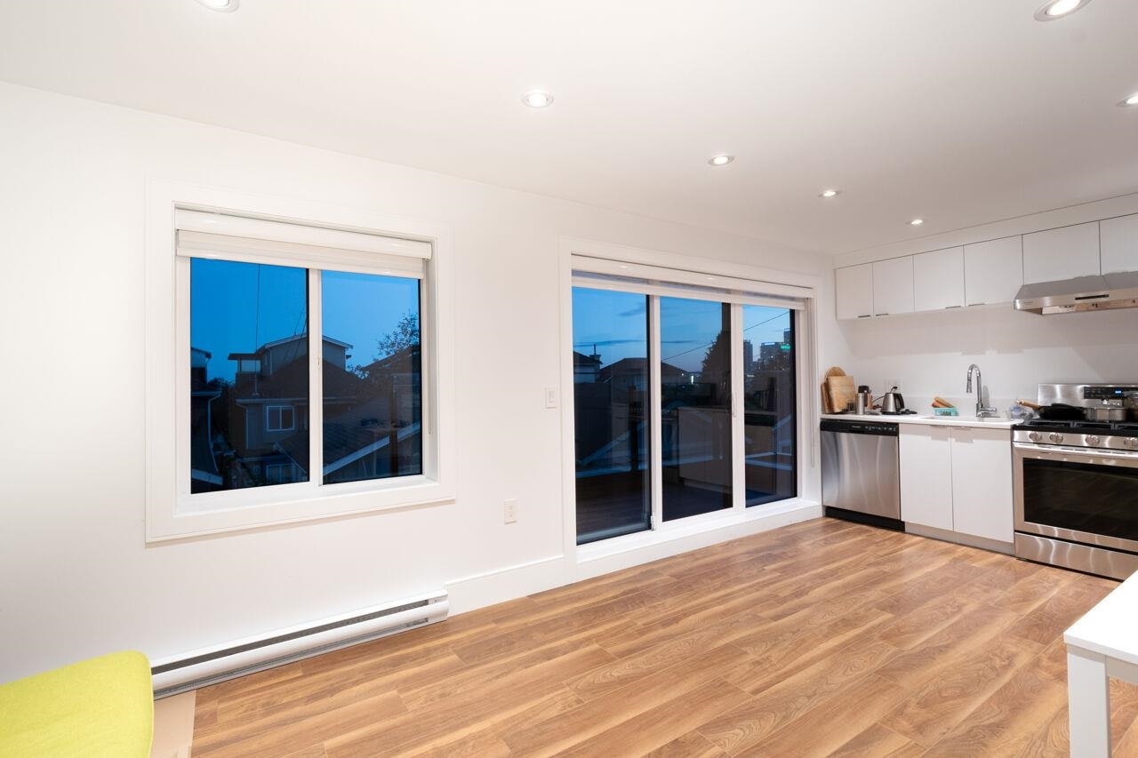 136 E 61st Avenue, Vancouver, BC, V5X 2B4 - 35
