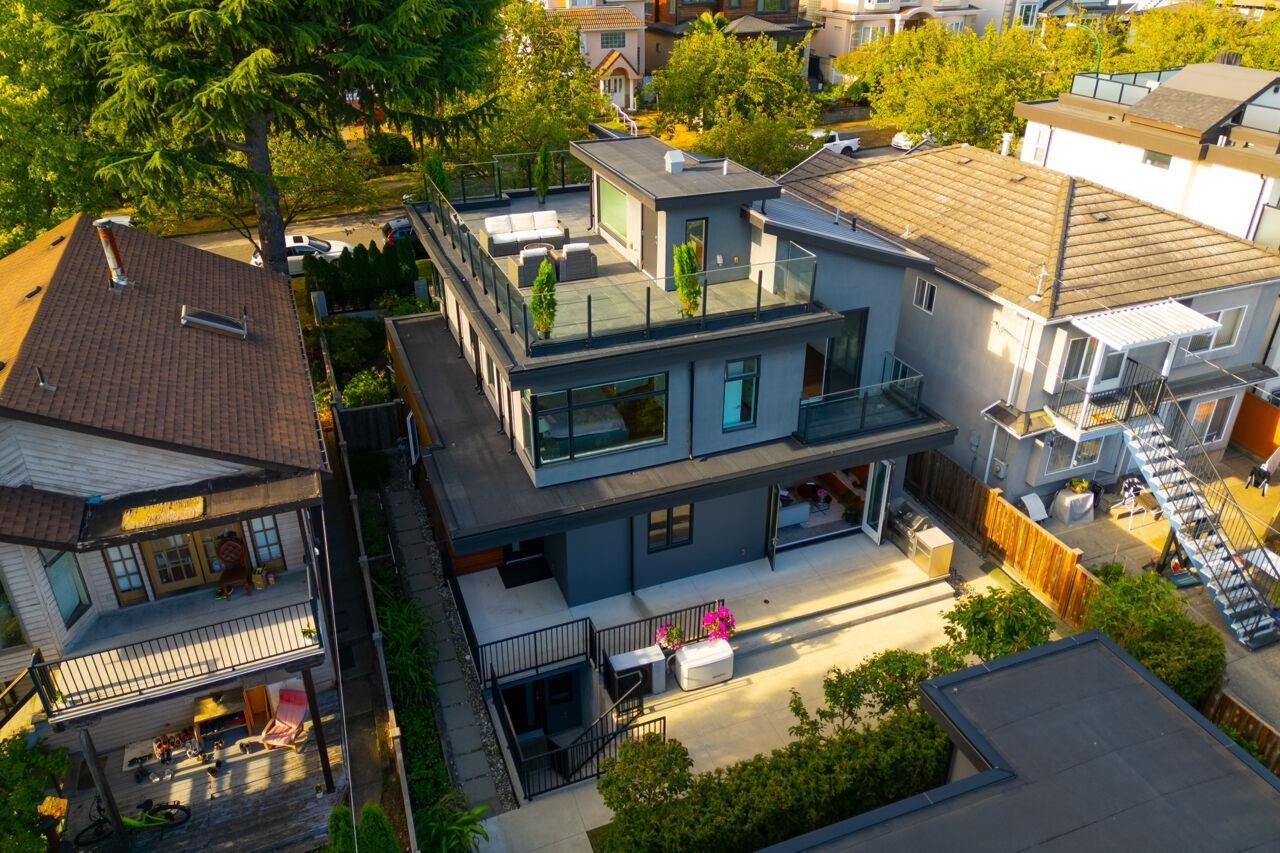 136 E 61st Avenue, Vancouver, BC, V5X 2B4 - 37