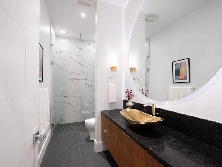 136 E 61st Avenue, Vancouver, BC, V5X 2B4 - 12