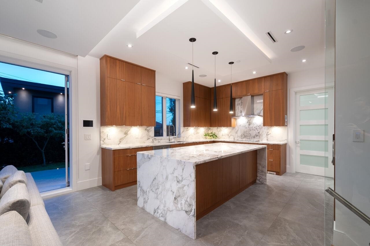 136 E 61st Avenue, Vancouver, BC, V5X 2B4 - 10