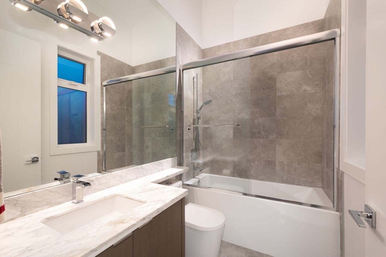 136 E 61st Avenue, Vancouver, BC, V5X 2B4 - 17