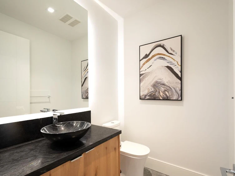 136 E 61st Avenue, Vancouver, BC, V5X 2B4 - 30