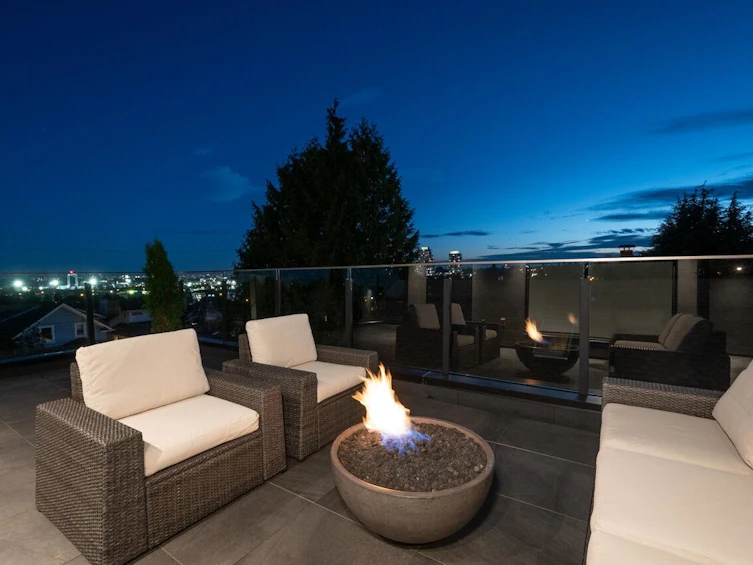 136 E 61st Avenue, Vancouver, BC, V5X 2B4 - 26