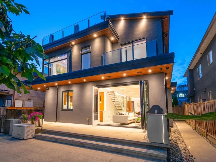 136 E 61st Avenue, Vancouver, BC, V5X 2B4 - 33