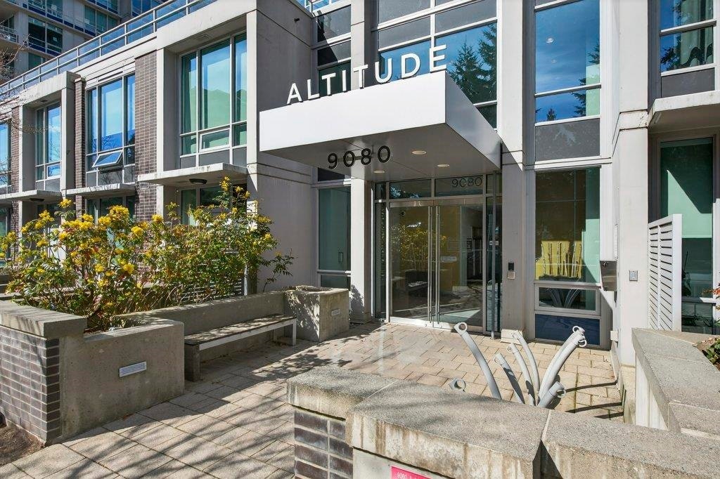 210-9080 University Crescent - 3