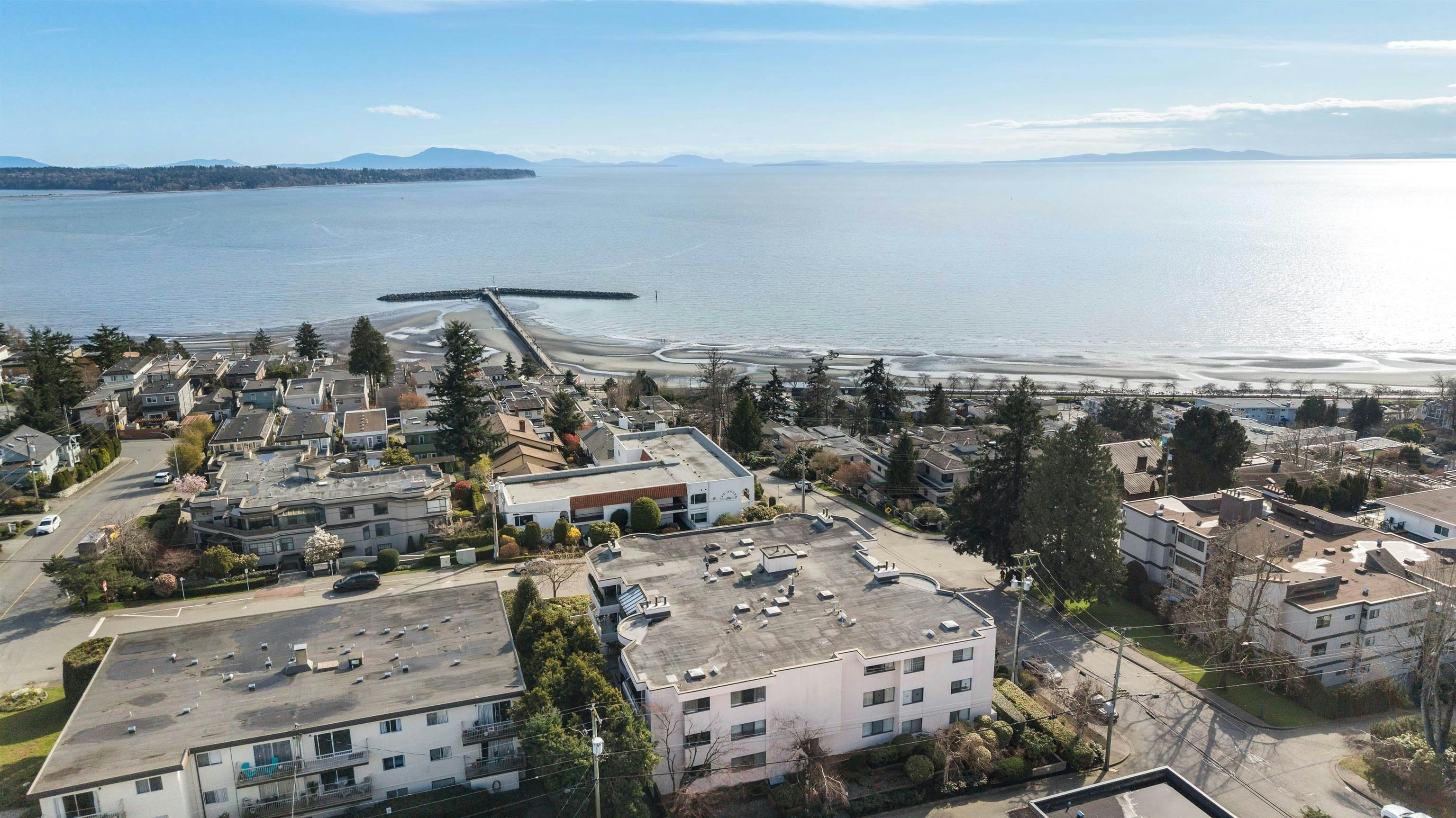 302-1250 Martin Street - 5