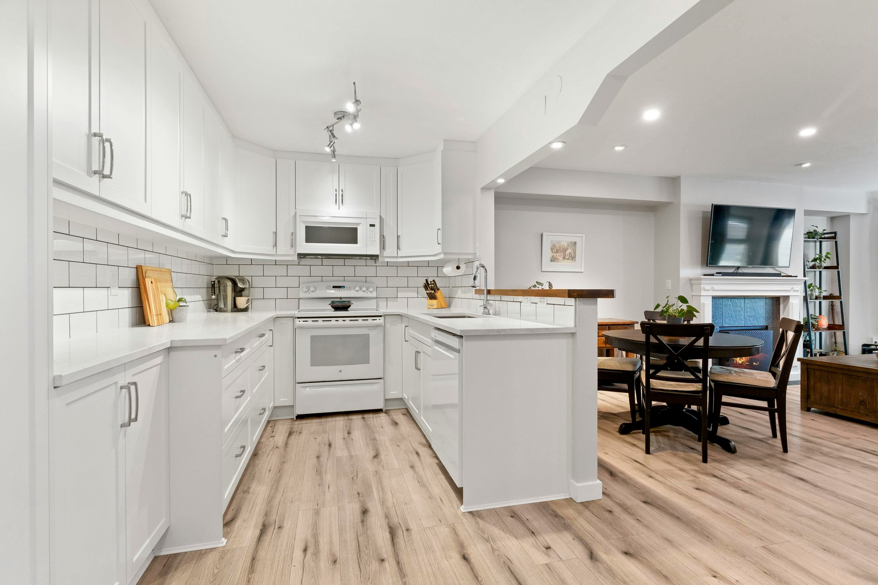 A102-4811 53 Street, Delta, BC, V4K 2Z3 - 10