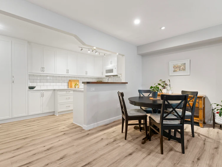 A102-4811 53 Street, Delta, BC, V4K 2Z3 - 8