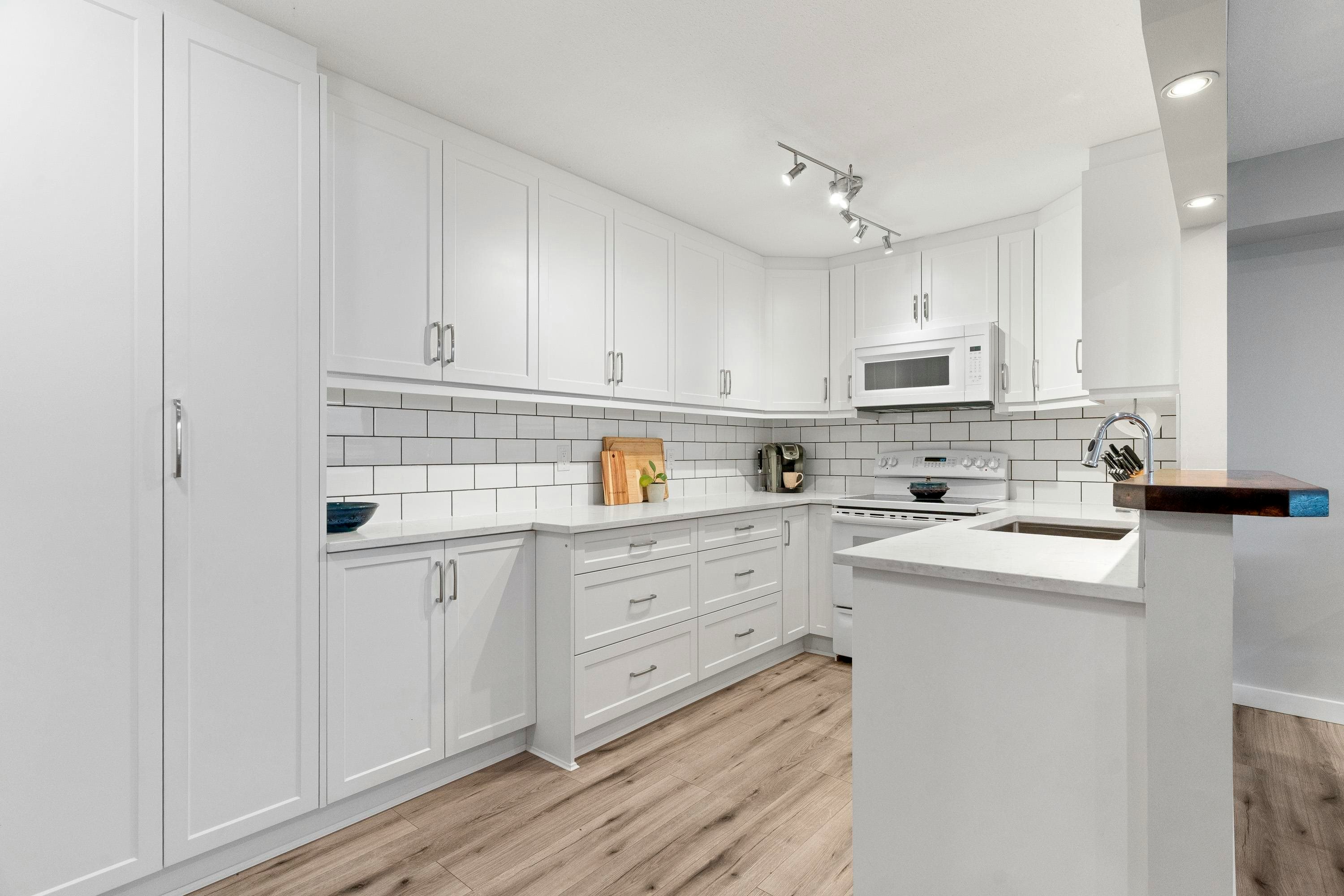 A102-4811 53 Street, Delta, BC, V4K 2Z3 - 12