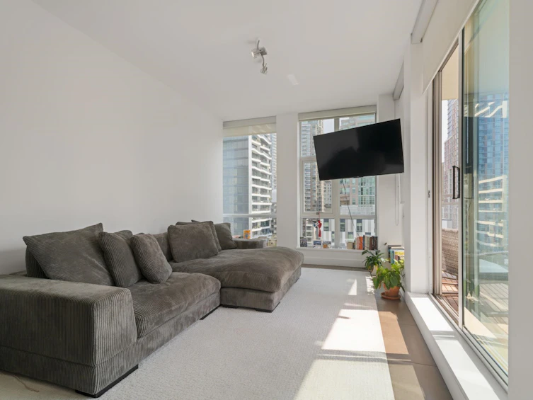1202-1455 Howe, Vancouver, BC, V6Z 1C2 - 8