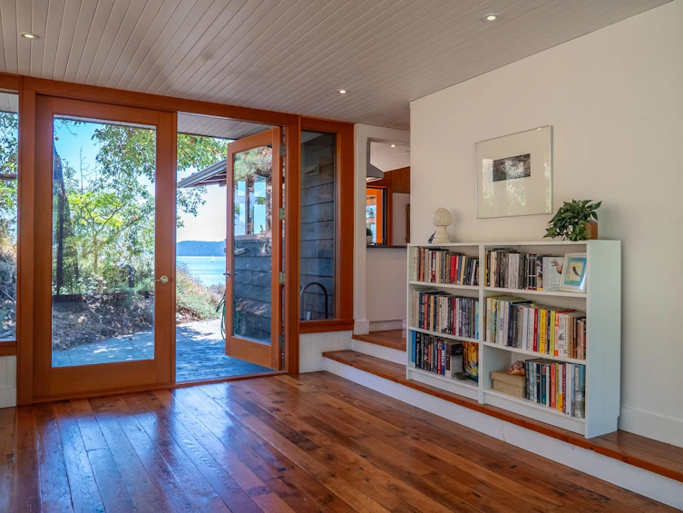 9919 Southlands Drive, Pender Island, BC, V0N 2M3 - 8