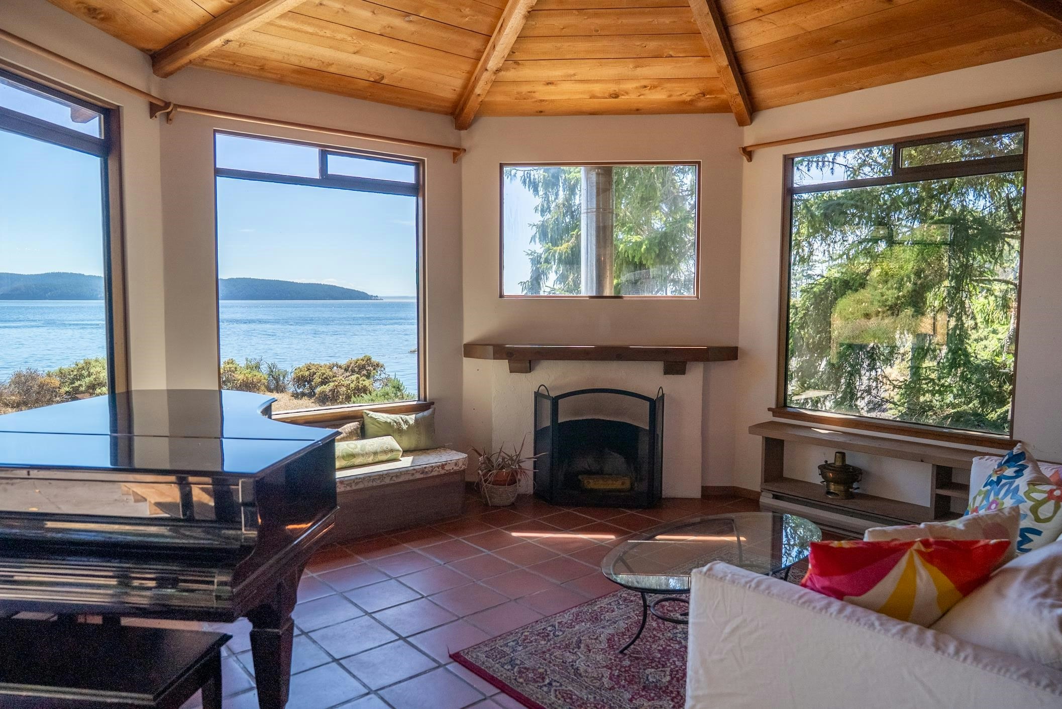 9919 Southlands Drive, Pender Island, BC, V0N 2M3 - 16