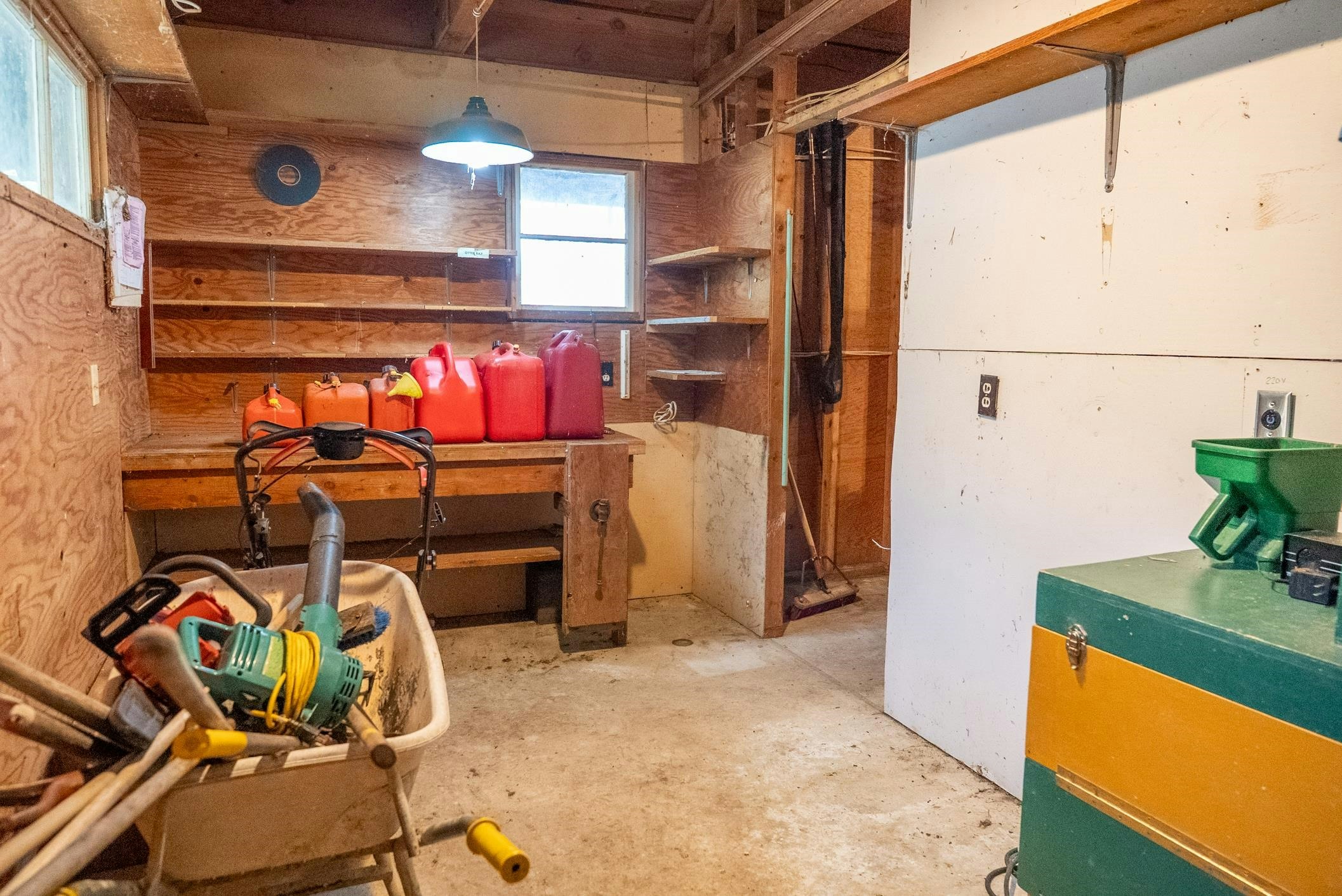 9919 Southlands Drive, Pender Island, BC, V0N 2M3 - 38