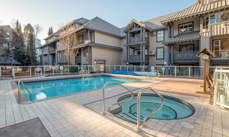 339-4573 Chateau Boulevard