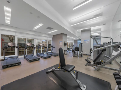 2709-4688 Kingsway - 3